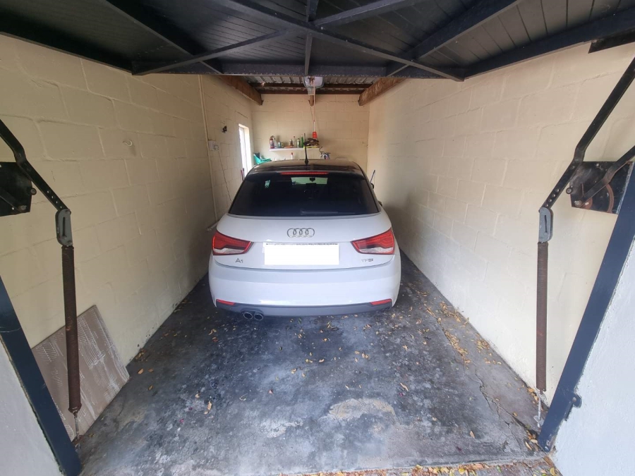 To Let 2 Bedroom Property for Rent in Claremont Upper Western Cape